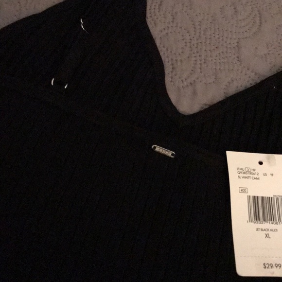 ❤️🖤 Guess Top🖤❤️ NEW!! - Picture 3 of 6